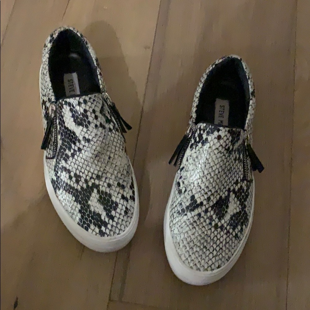 Snakeskin shoes snake print sneakers